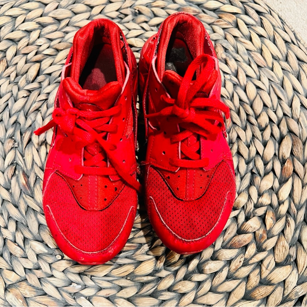 Worn Red Nike Huarache size 3